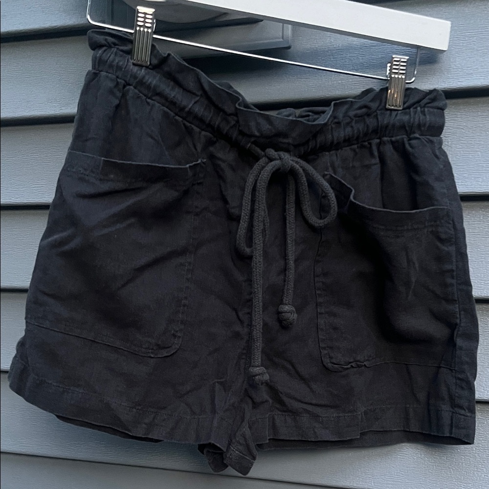 Universal Thread Black Cargo Shorts